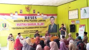 Sambangi Pekon Panggung Rejo, Masyarakat Curhat ke Mustika Bahrum