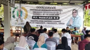 Hanifah, Tanamkan Nilai Pancasila ke Pemuda – Pemudi Karang Taruna Desa Gayau